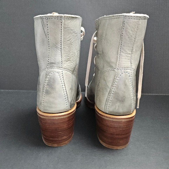 FRYE Women's Leather Sabrina Lace Up Ankle Boots Gray Size 6 Vibram Roccia SCUFF - Picture 7 of 15